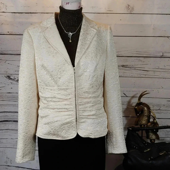 Vintage Fall & Spring Jacket - Picture 3 of 7